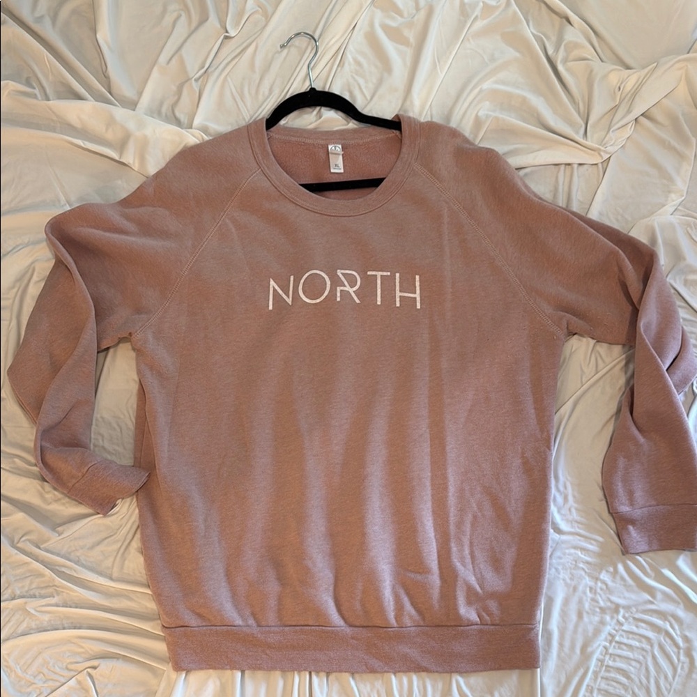 North Graphic Sweatshirt